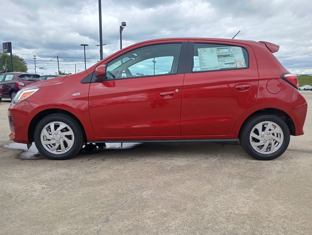 2024 Mitsubishi Mirage LE photo 3