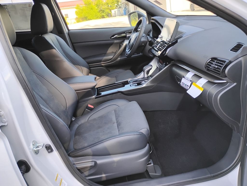 2025 Mitsubishi Eclipse Cross Black Edition - Photo 22
