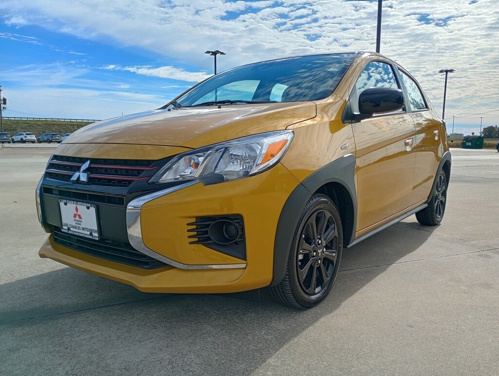 2024 Mitsubishi Mirage SE photo 3