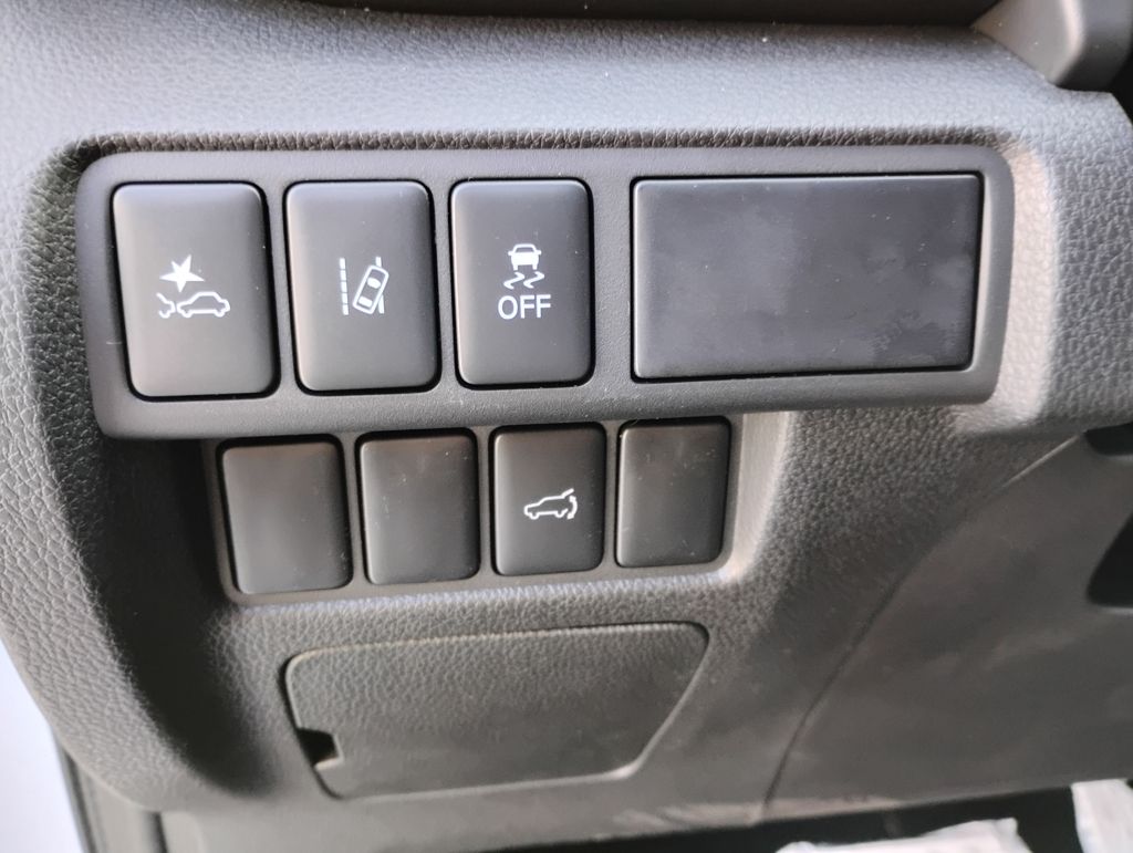 2025 Mitsubishi Eclipse Cross Black Edition - Photo 24