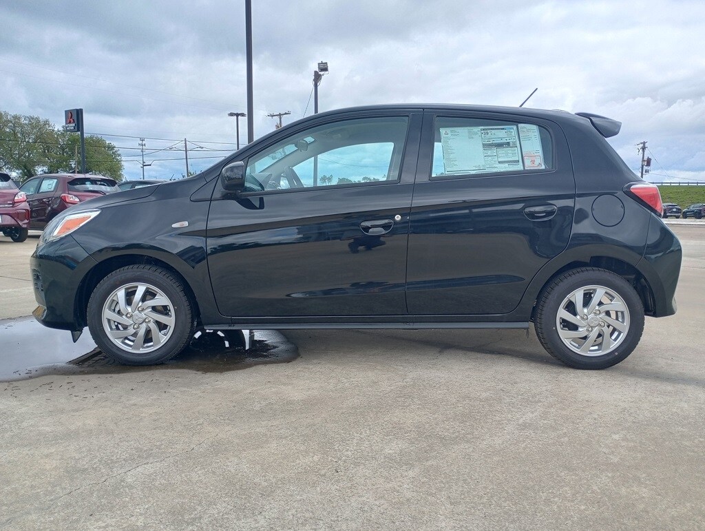 2024 Mitsubishi Mirage LE photo 4