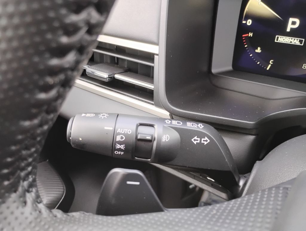 2026 Mitsubishi Outlander SEL - Photo 27