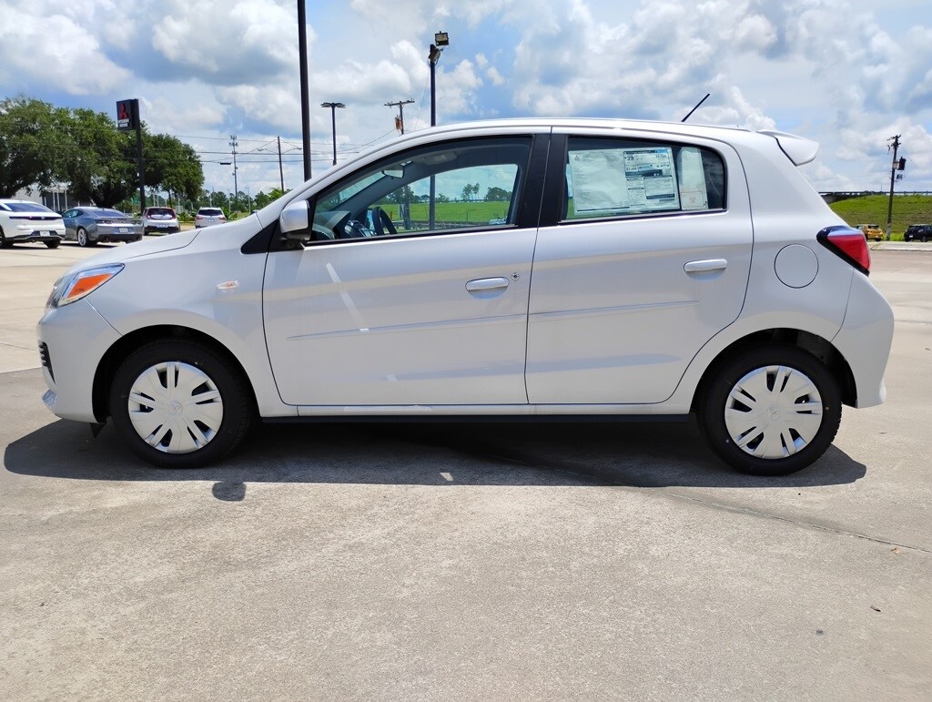 2024 Mitsubishi Mirage ES photo 4