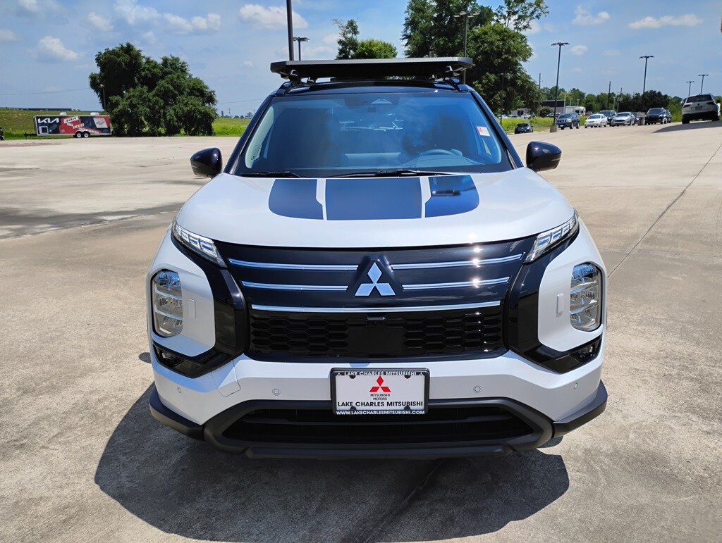 2025 Mitsubishi Outlander SE Ralliart photo 2