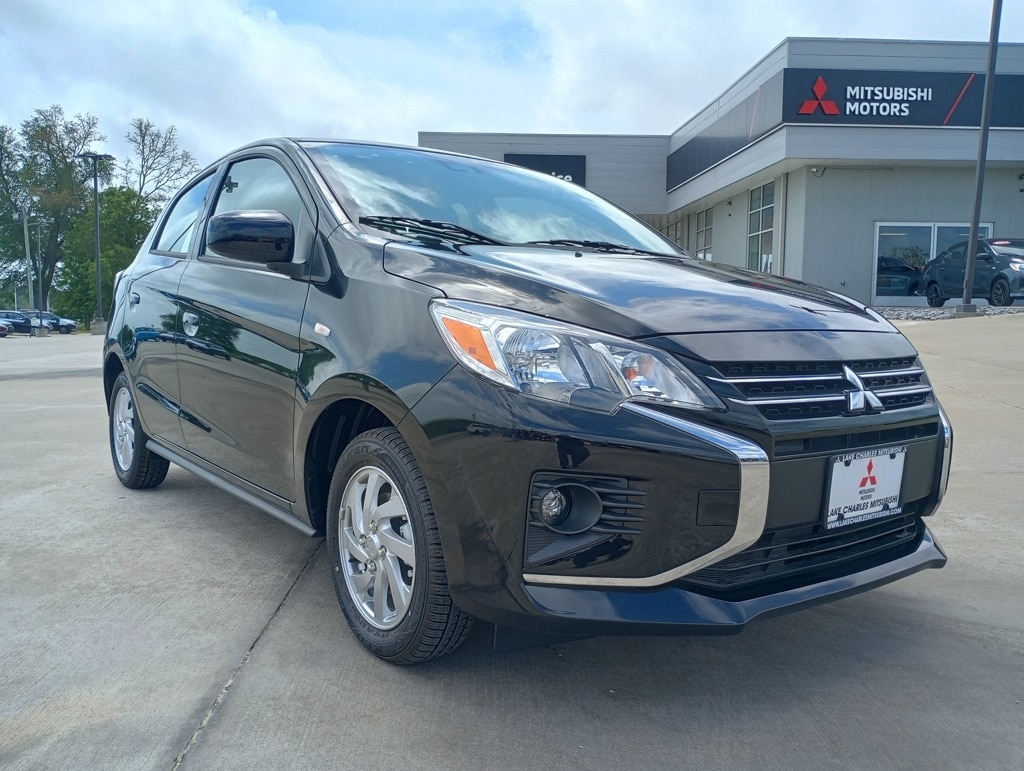 2024 Mitsubishi Mirage LE's photo