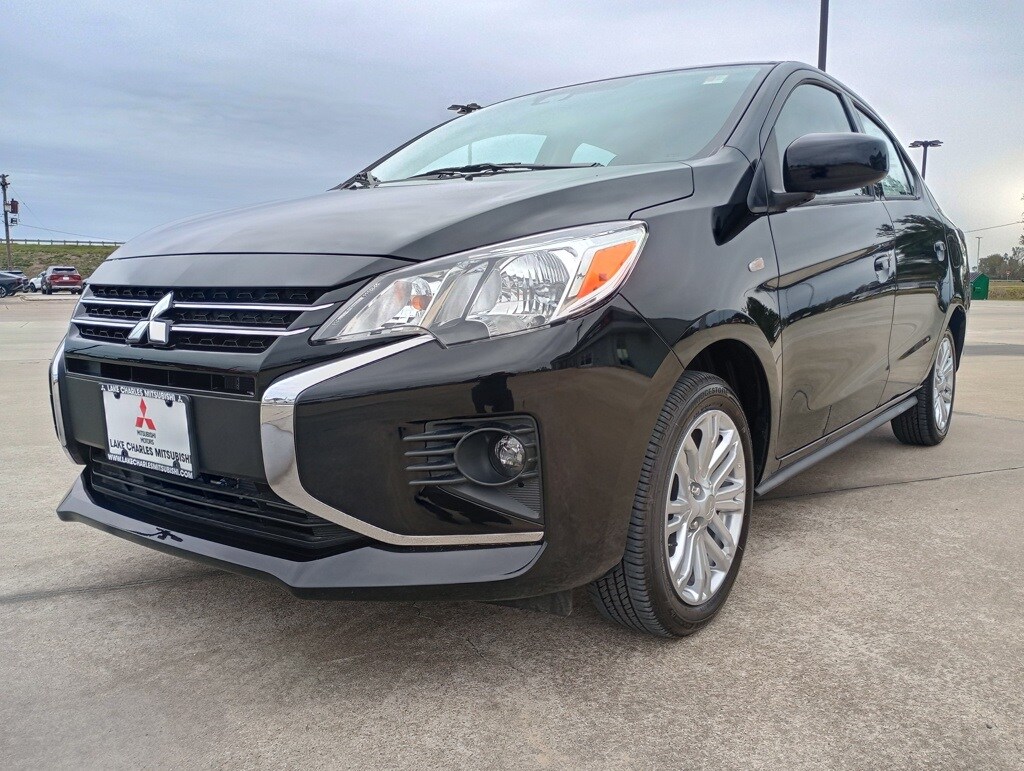 2024 Mitsubishi Mirage G4 LE photo 3