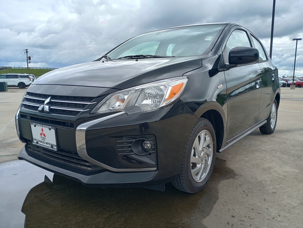 2024 Mitsubishi Mirage LE photo 3