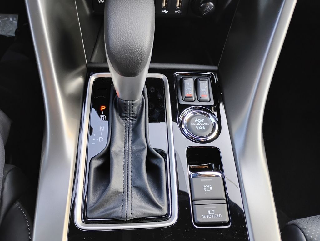 2025 Mitsubishi Eclipse Cross Black Edition - Photo 31