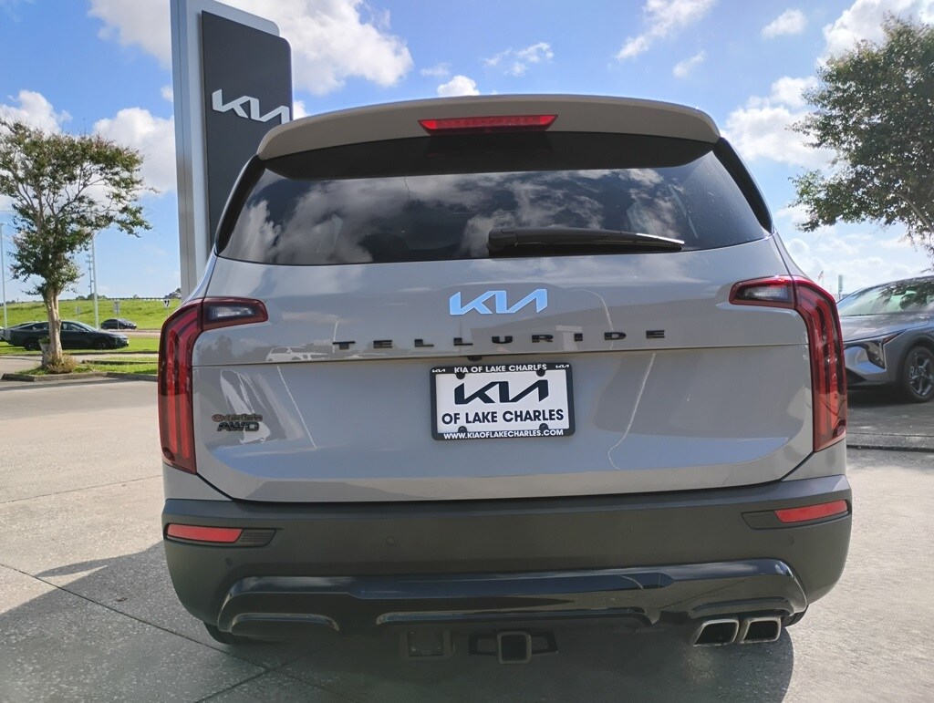 2022 Kia Telluride SX photo 3