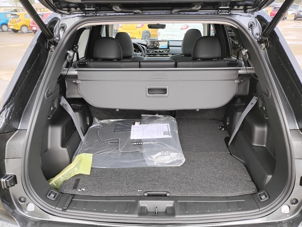2026 Mitsubishi Outlander SEL - Photo 18