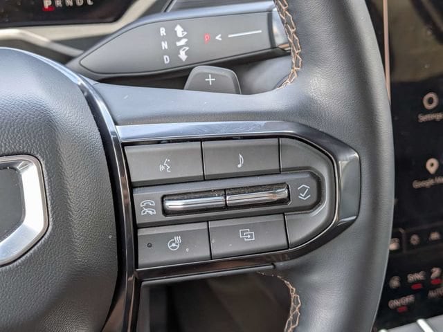 2025 GMC Acadia AT4 - Photo 30