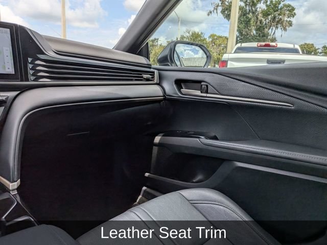 2025 Toyota Camry XSE - Photo 17