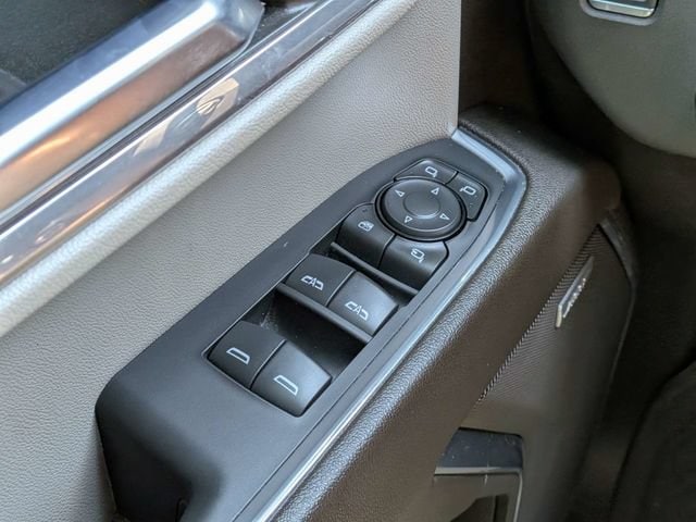 2024 GMC Sierra 1500 SLT - Photo 20