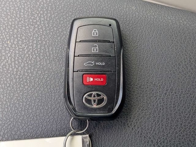 2026 Toyota Camry SE - Photo 28