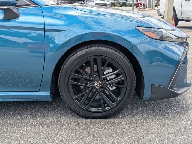 2026 Toyota Camry SE - Photo 11