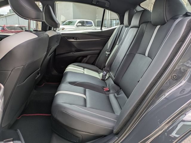 2025 Toyota Camry SE - Photo 14