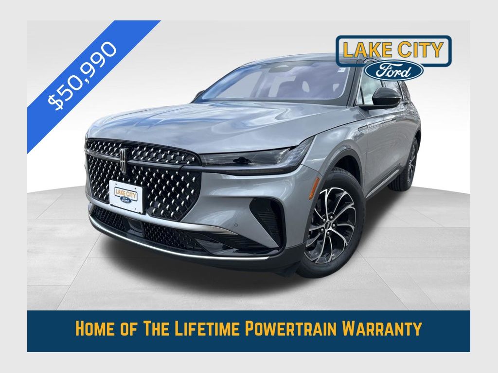 2025 Lincoln Nautilus Premiere AWD's photo