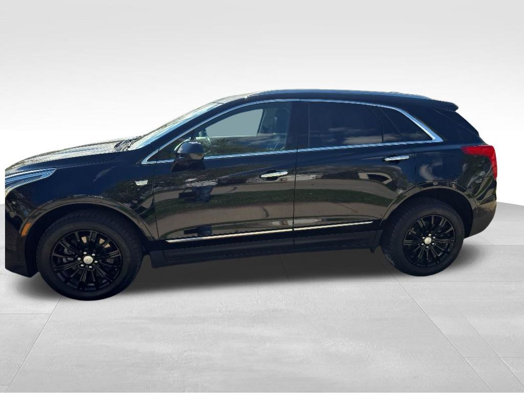 Used 2017 Cadillac XT5 Luxury with VIN 1GYKNDRSXHZ189473 for sale in Lake City, Minnesota