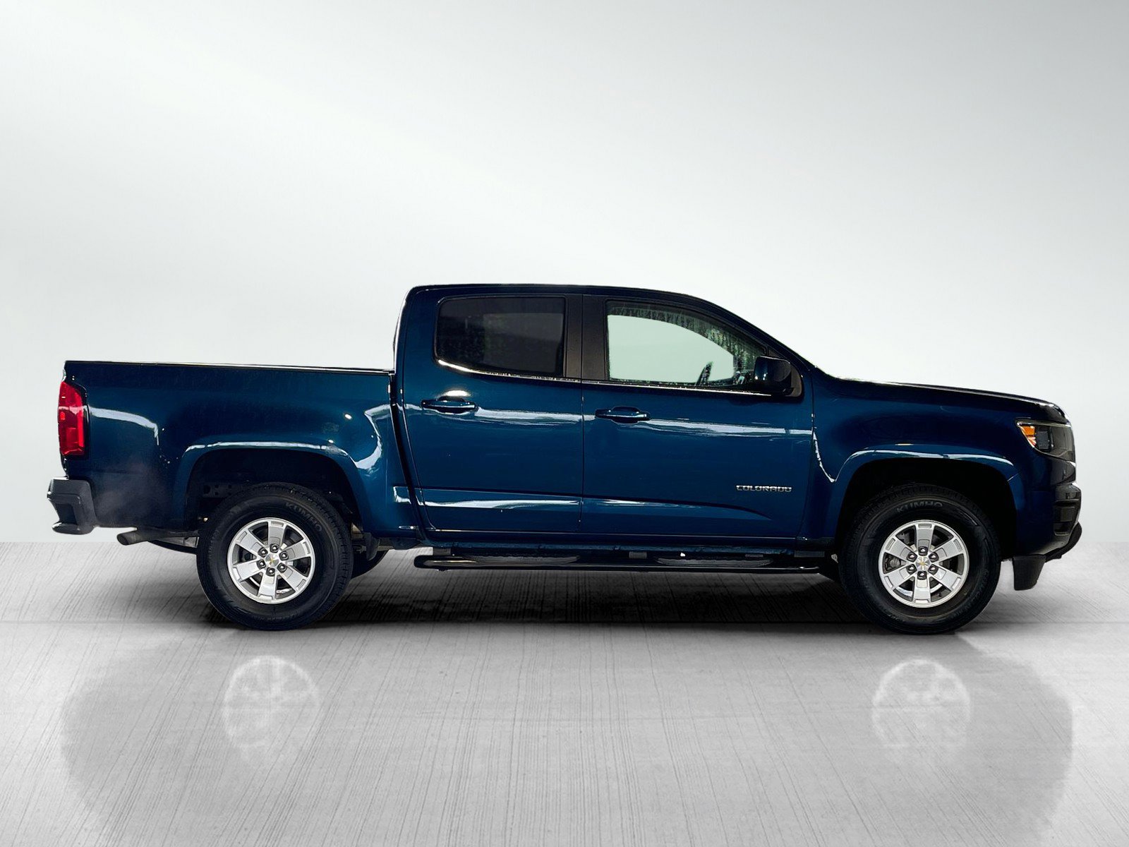 2019 Chevrolet Colorado Work Truck photo 2