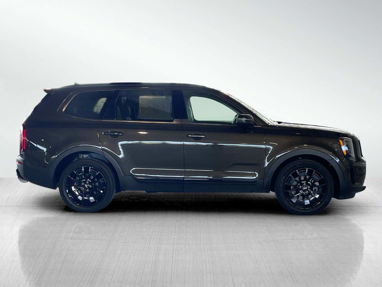 2022 Kia Telluride EX photo 4