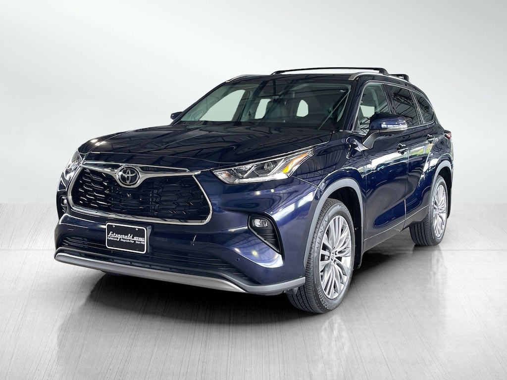 Used 2023 Toyota Highlander Platinum SUV