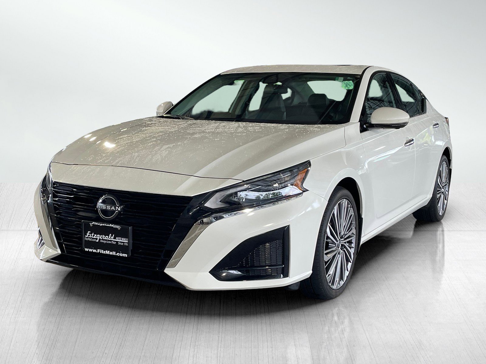 2024 Nissan Altima 2.5 SL photo 2