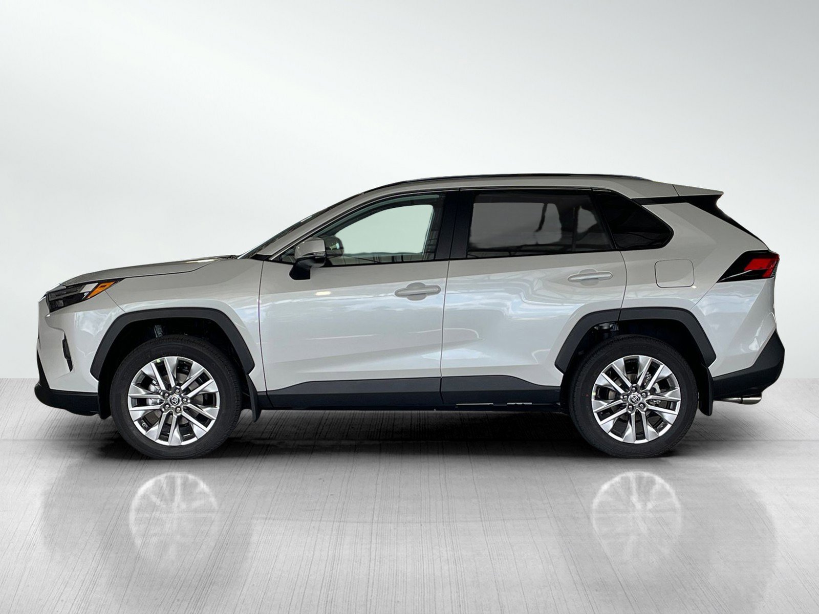 2025 Toyota RAV4 XLE Premium photo 3