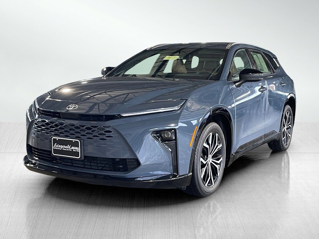 Used 2025 Toyota Crown Signia XLE SUV