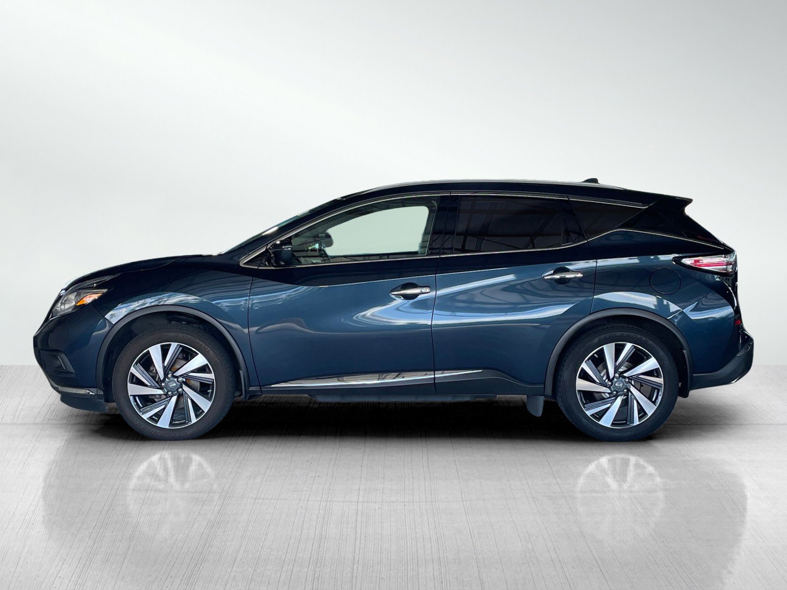 2017 Nissan Murano Platinum photo 3