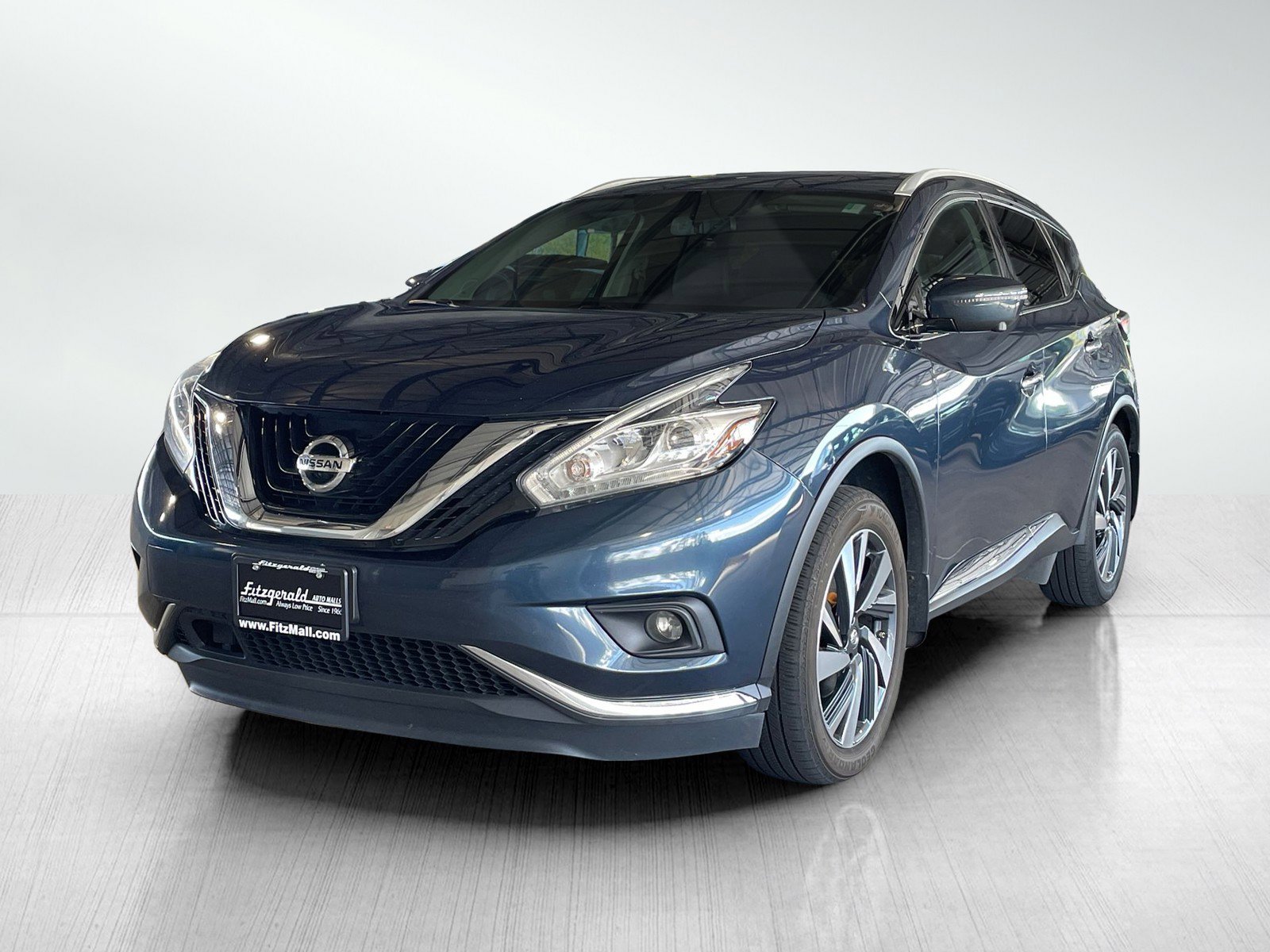2017 Nissan Murano Platinum photo 2