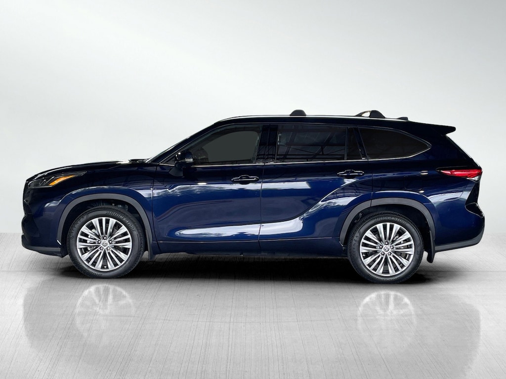 Used 2023 Toyota Highlander Platinum SUV