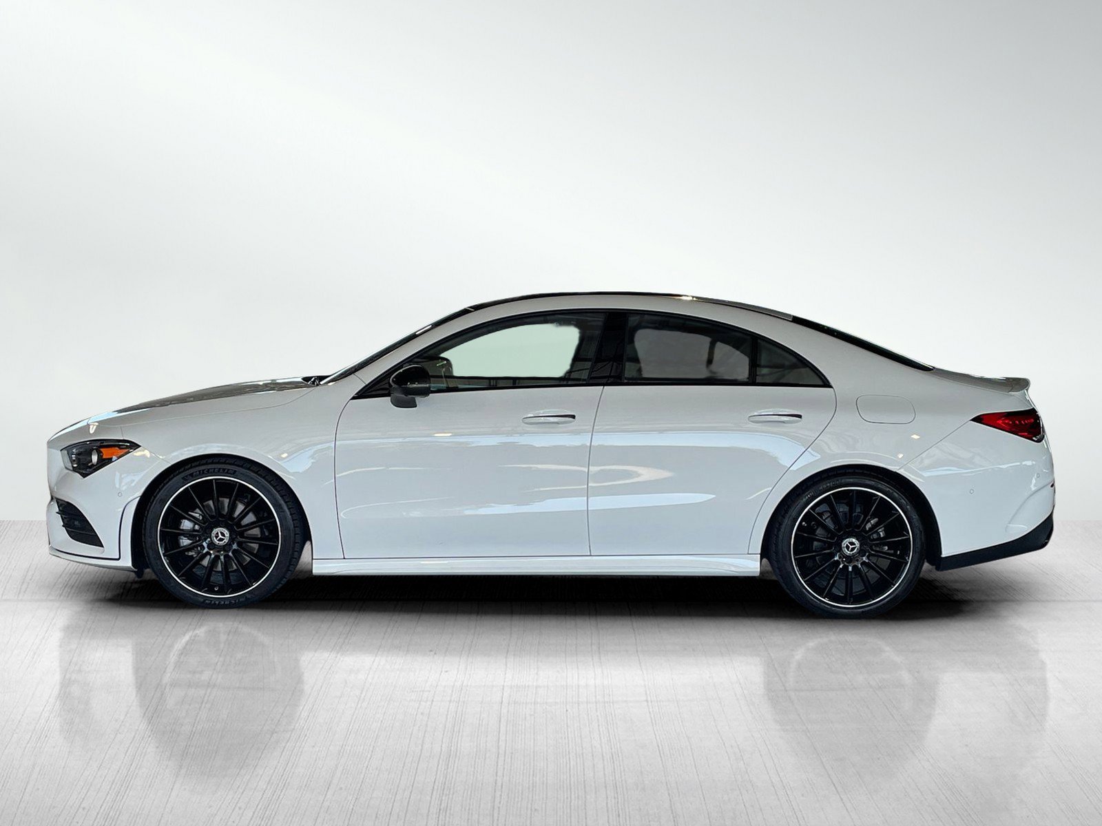 2023 Mercedes Benz CLA 250 photo 2