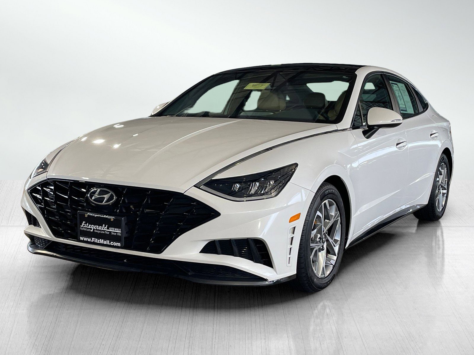2020 Hyundai Sonata SEL photo 2