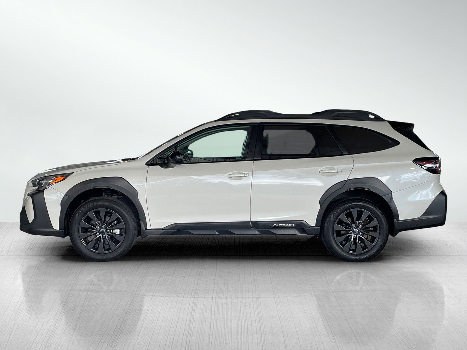 2023 Subaru Outback Onyx Edition photo 3