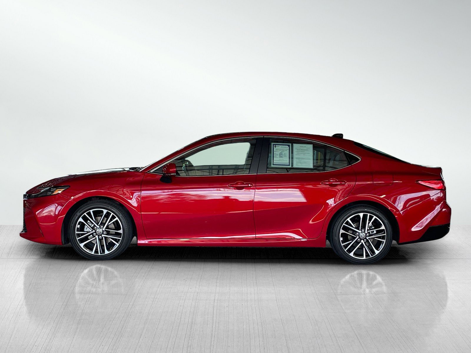 2025 Toyota Camry XLE photo 3