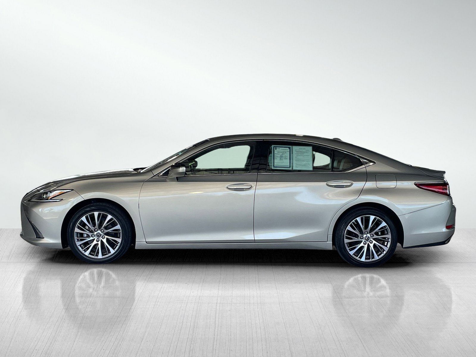 2019 Lexus ES 350 photo 3