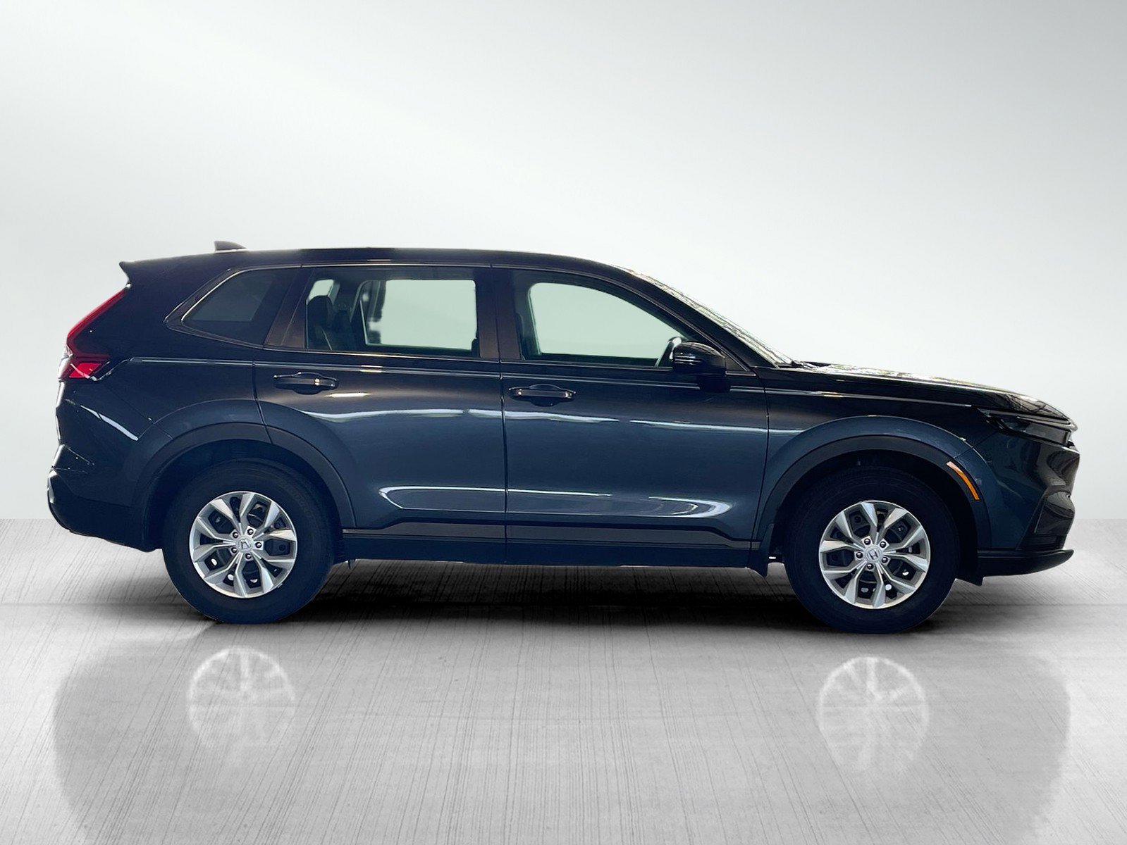 2024 Honda CR-V LX photo 4