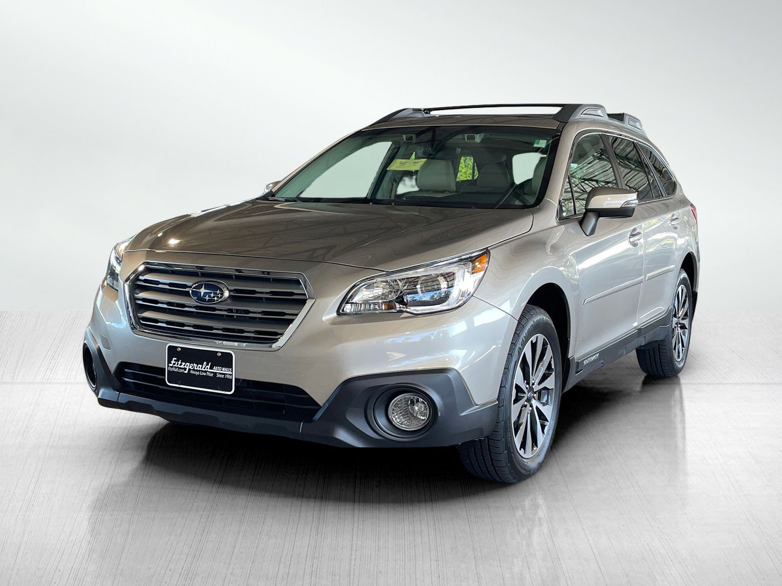 2017 Subaru Outback 3.6R Limited photo 2