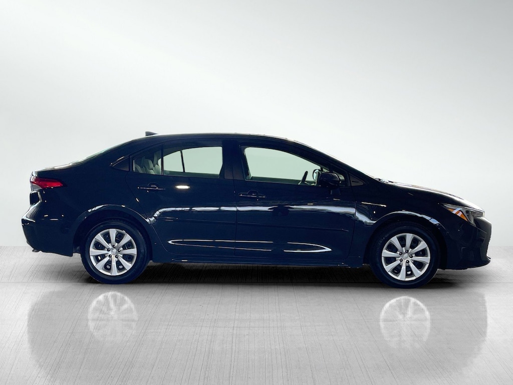 Used 2025 Toyota Corolla Hybrid LE Sedan