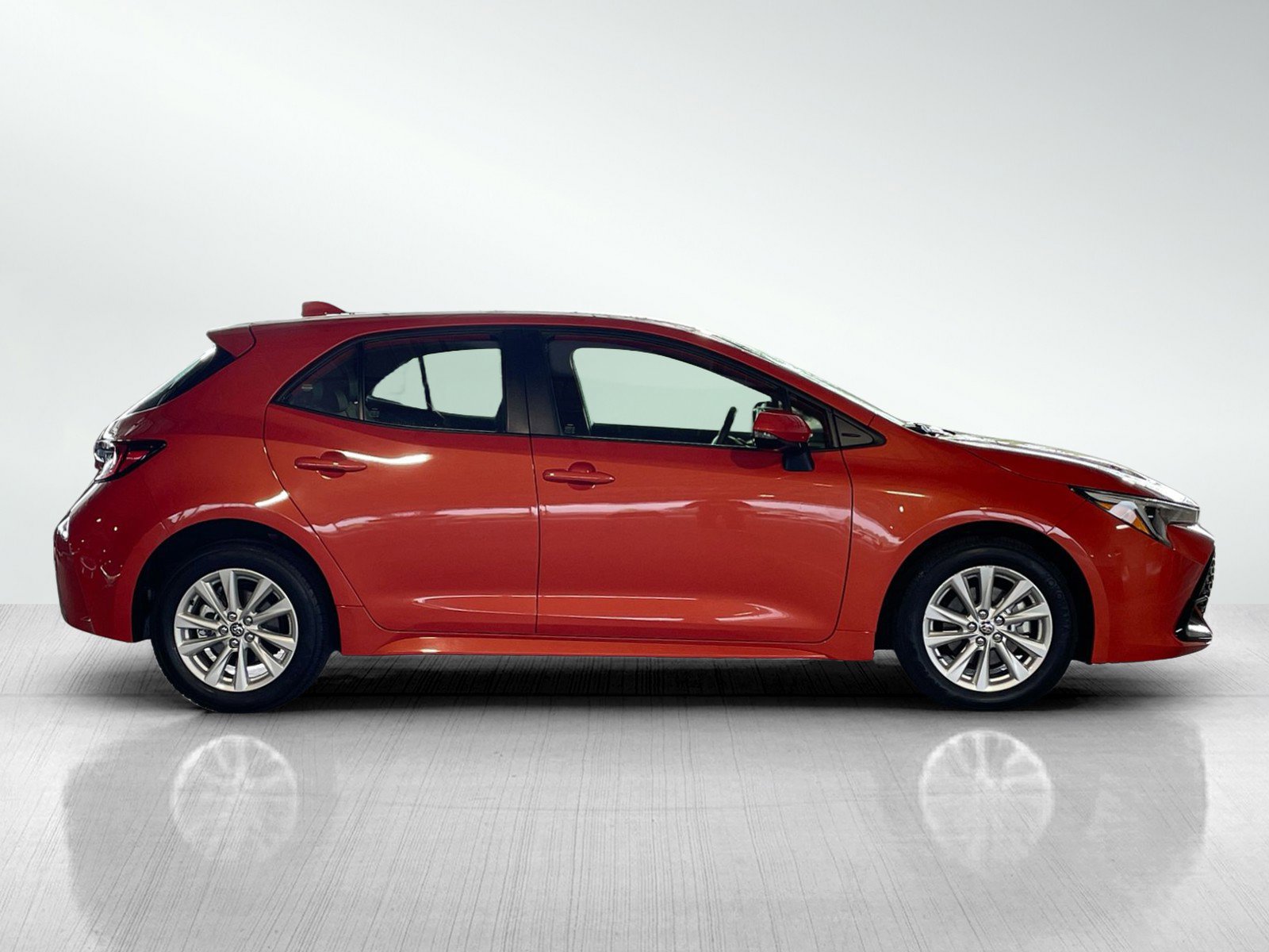 2025 Toyota Corolla SE photo 4