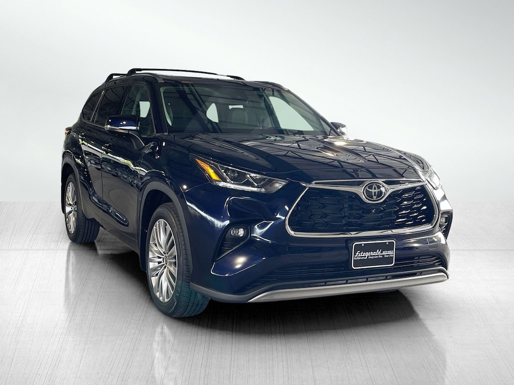 Used 2023 Toyota Highlander Platinum SUV
