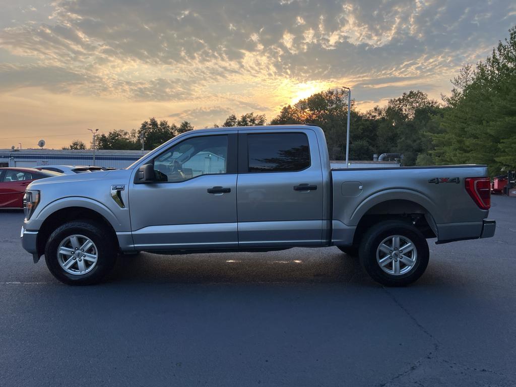 2023 Ford F-150 XLT photo 2
