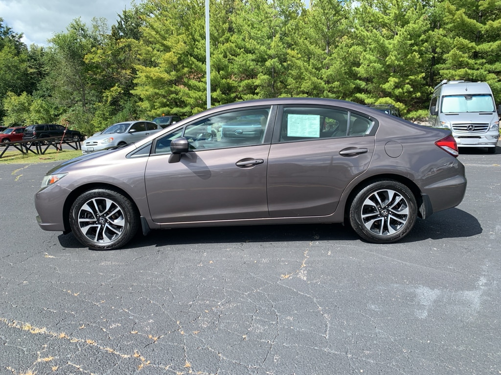 Used 2014 Honda Civic EX with VIN 19XFB2F8XEE024852 for sale in Lake Geneva, WI