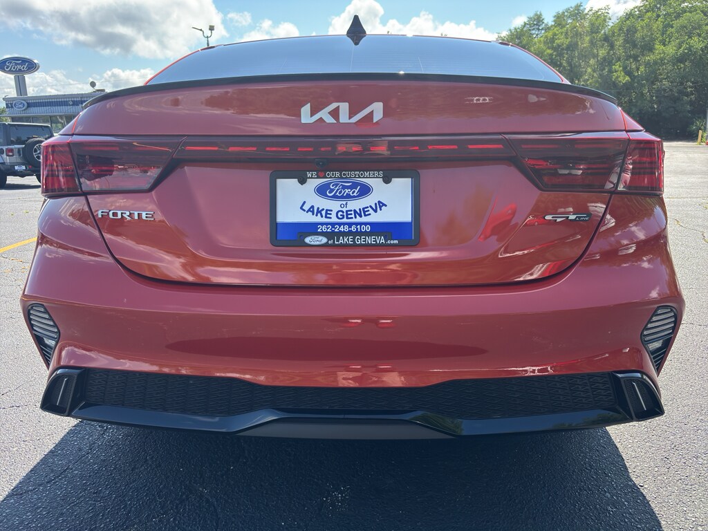 2023 Kia Forte GT-Line photo 4