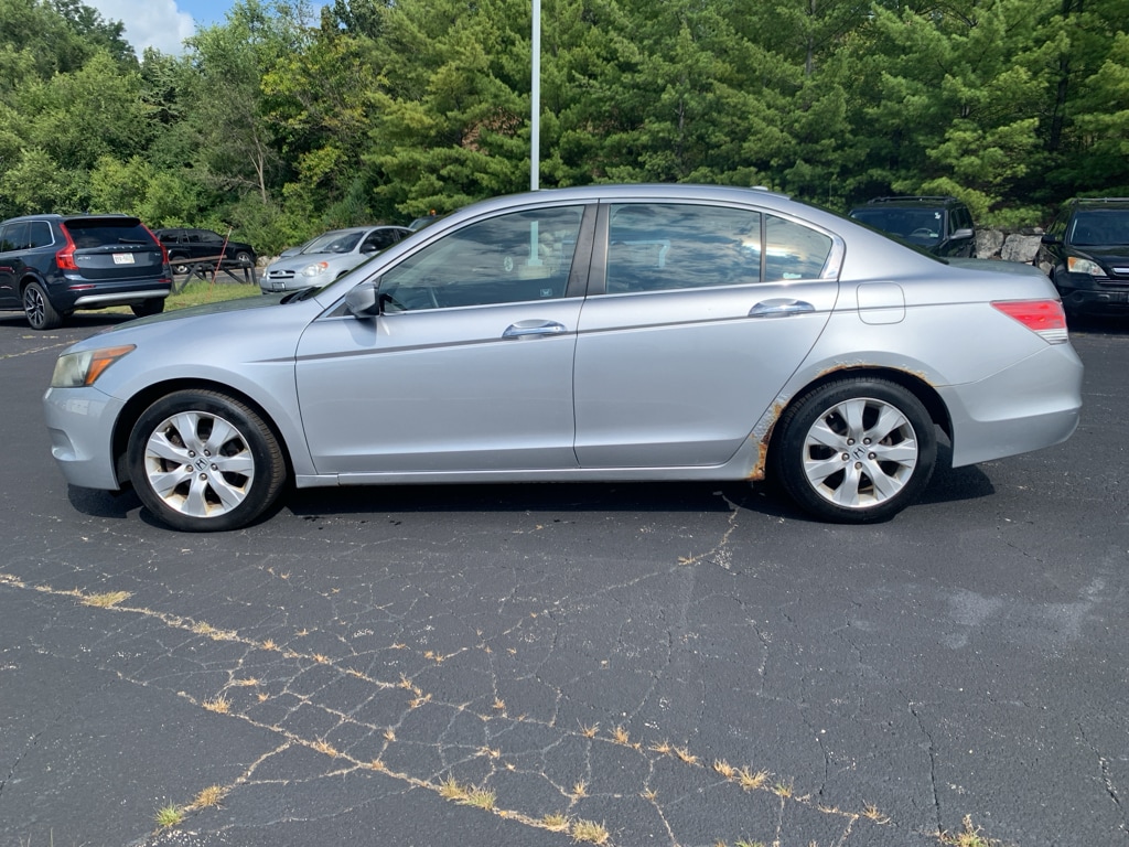 Used 2009 Honda Accord EX-L with VIN 1HGCP26809A022610 for sale in Lake Geneva, WI