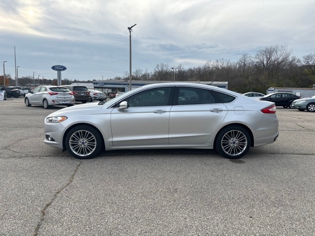 Used 2013 Ford Fusion SE with VIN 3FA6P0H9XDR351048 for sale in Lake Geneva, WI