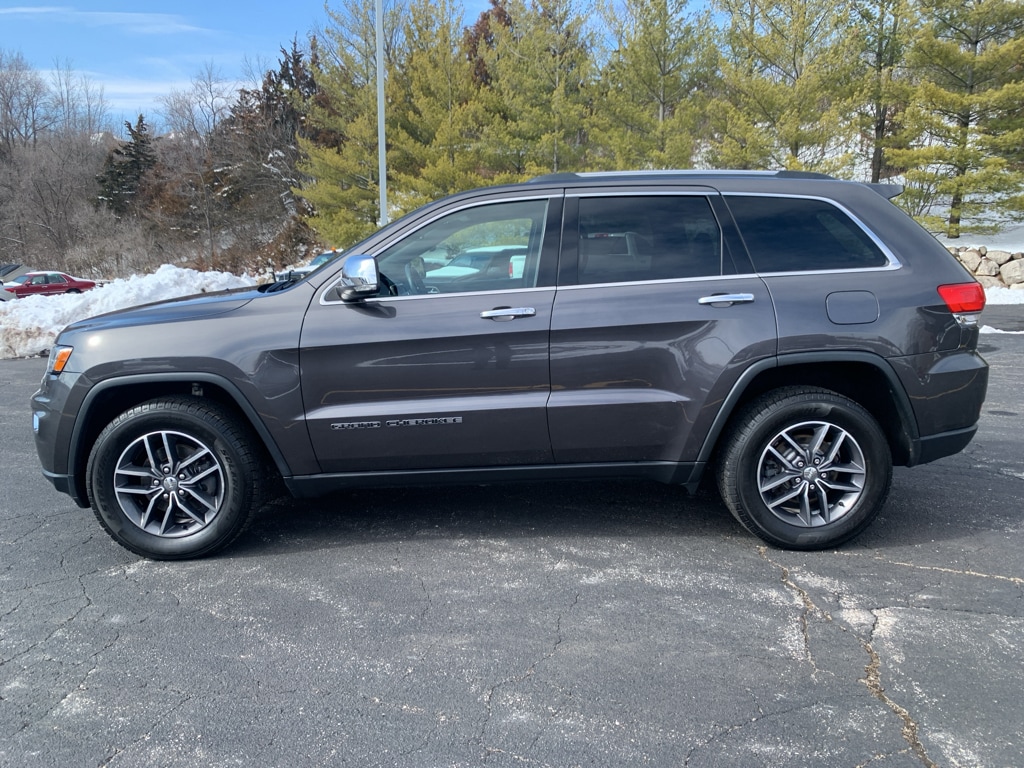 Used 2017 Jeep Grand Cherokee Limited with VIN 1C4RJFBG7HC855662 for sale in Lake Geneva, WI