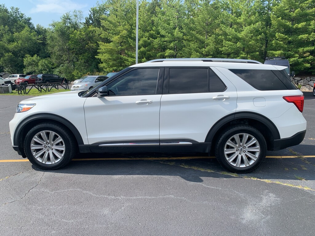 2020 Ford Explorer Limited photo 2