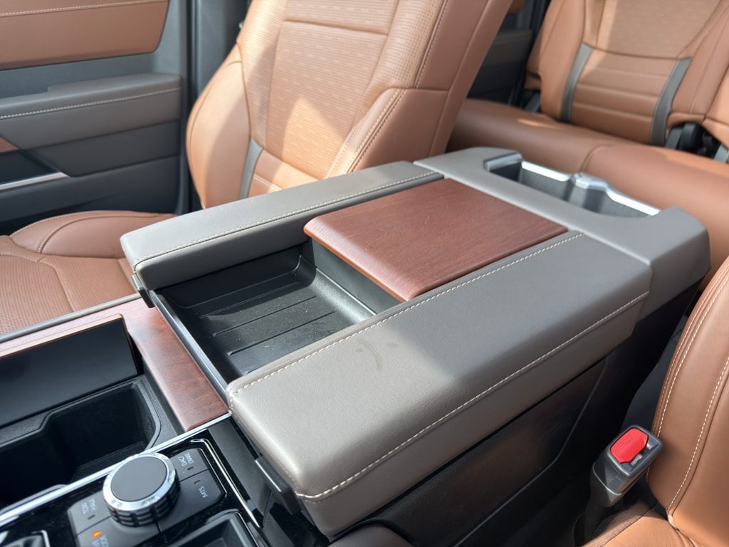 2025 Toyota Tundra 1794 Edition - Photo 18