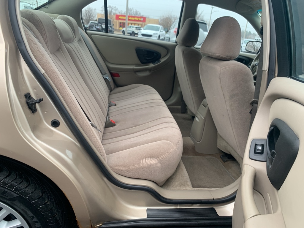 2003 Chevrolet Malibu Base - Photo 26
